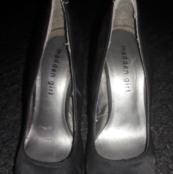 Black Satin w/black glitter high heels. - Picture 2 of 4